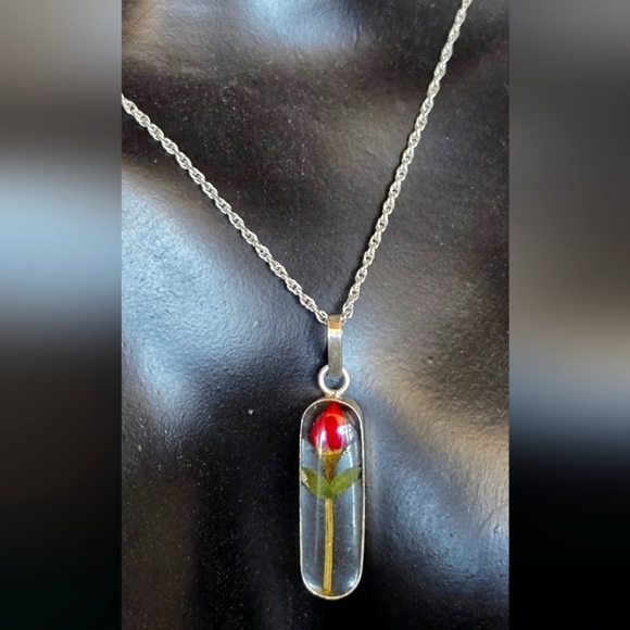 Jewelry - Elegant 925 Silver Necklace with Red Rose Pendant